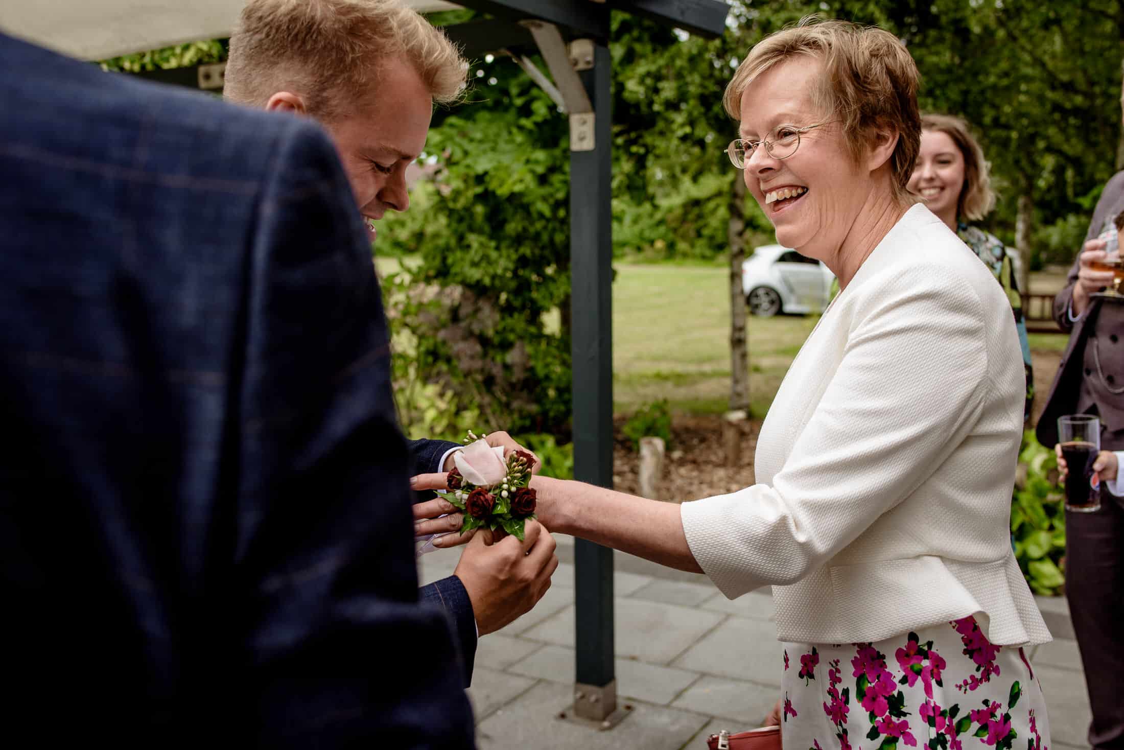 hannah_dan_brackenborough_wedding_0011